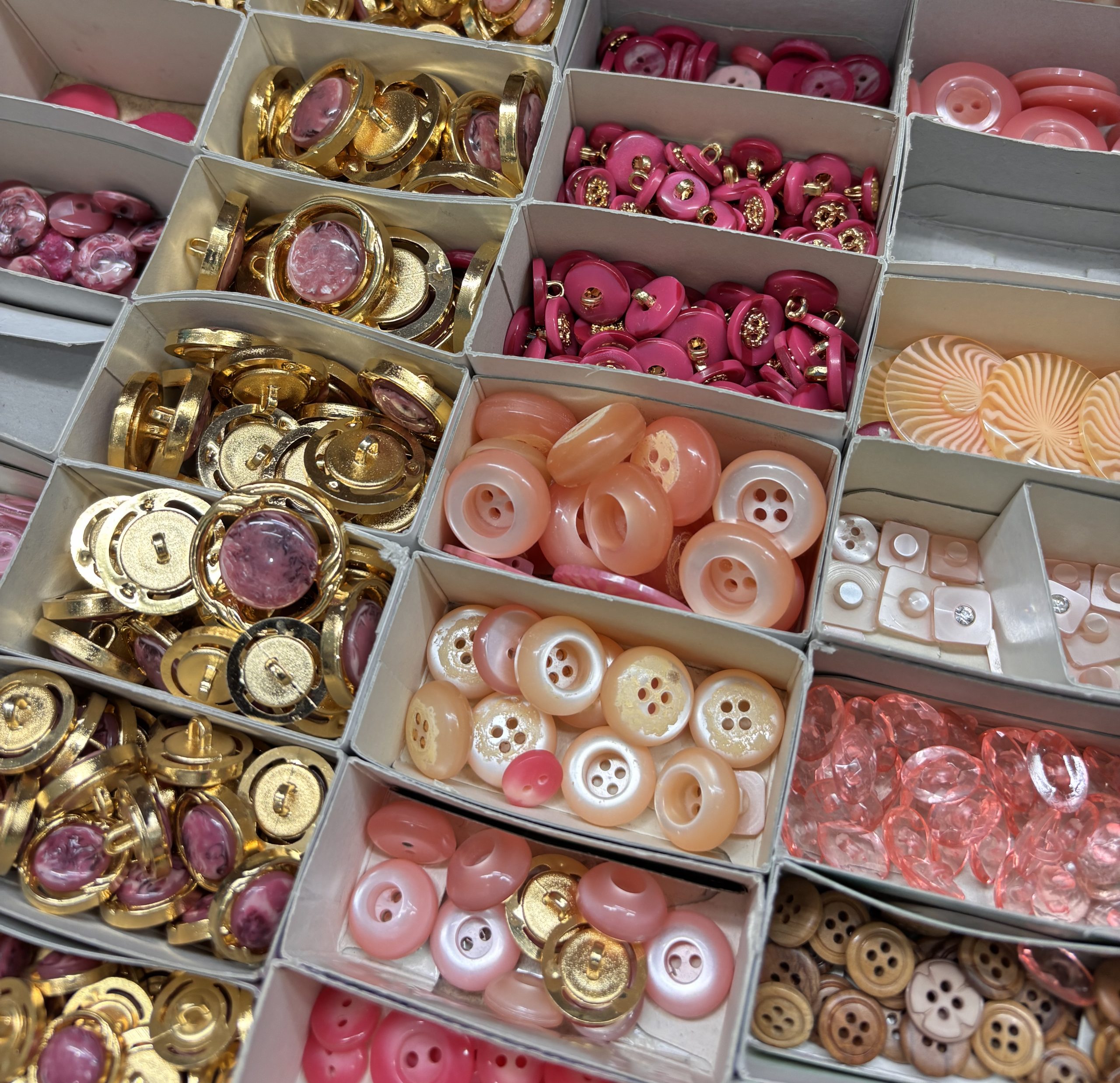 Organización de espacio de una mercería en Madrid